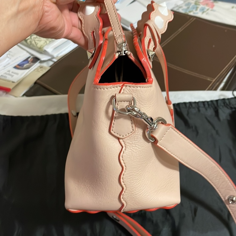 SOLD❤️Authentic Fendi By the way Med Vit.Dolce stud 2 eay - Picture 6 of 17